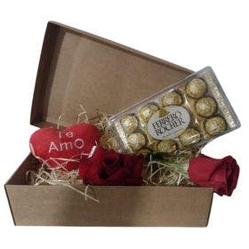 Caixa Surpresa com Ferrero Rocher, Chaveiro e Rosas Vermelhas